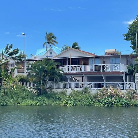 Au Bord De L'Eau Aparthotel Saint-Gilles-les Bains Ngoại thất bức ảnh