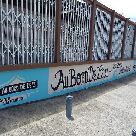 Au Bord De L'Eau Aparthotel Saint-Gilles-les Bains Ngoại thất bức ảnh
