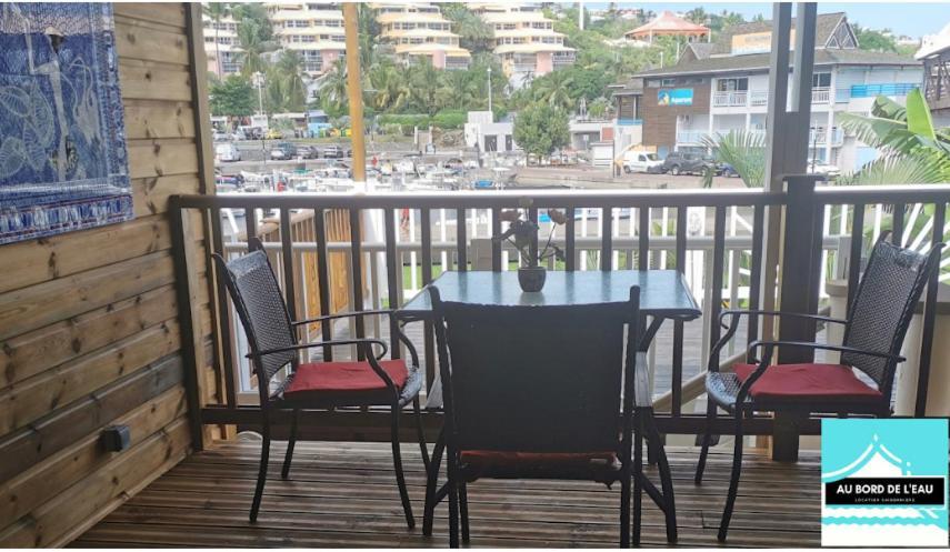 Au Bord De L'Eau Aparthotel Saint-Gilles-les Bains Ngoại thất bức ảnh
