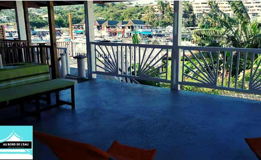 Au Bord De L'Eau Aparthotel Saint-Gilles-les Bains Ngoại thất bức ảnh